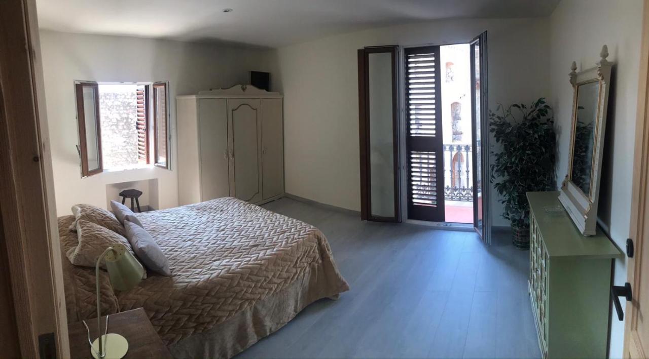 オロペサ・デル・マールLa Casita De San Antonioアパートメント エクステリア 写真